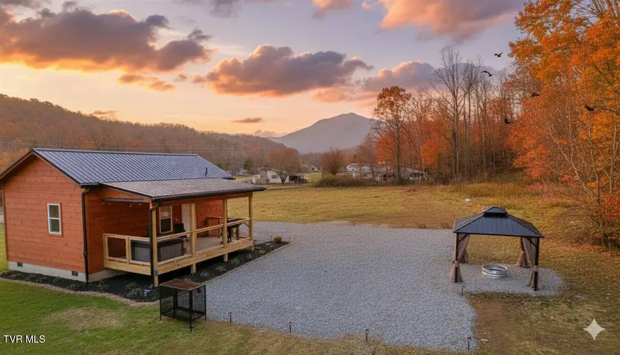 181 Tn-32 Highway, Cosby, TN 37722 - Image #2