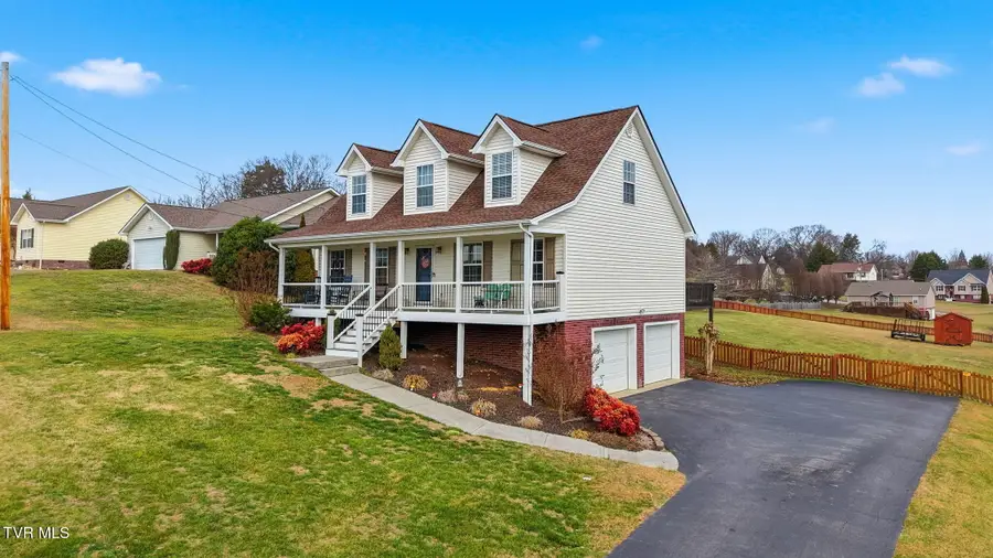 304 Caden Way, Piney Flats, TN 37686 - Image #3