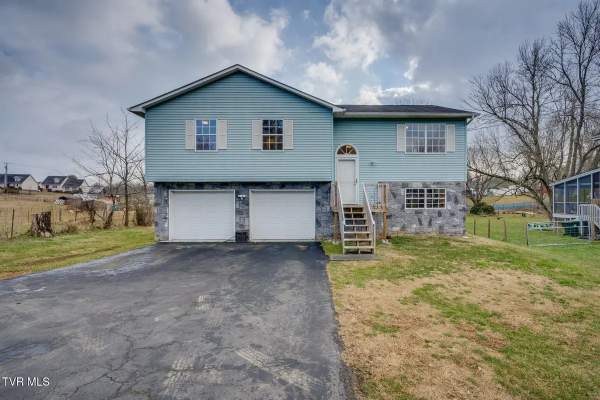 100 Springview Drive, Johnson City, TN 37615 - Image #1