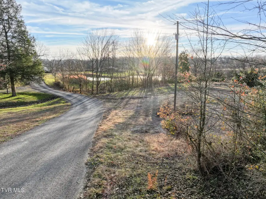 138 Logan Lane, Whitesburg, TN 37891 - Image #2