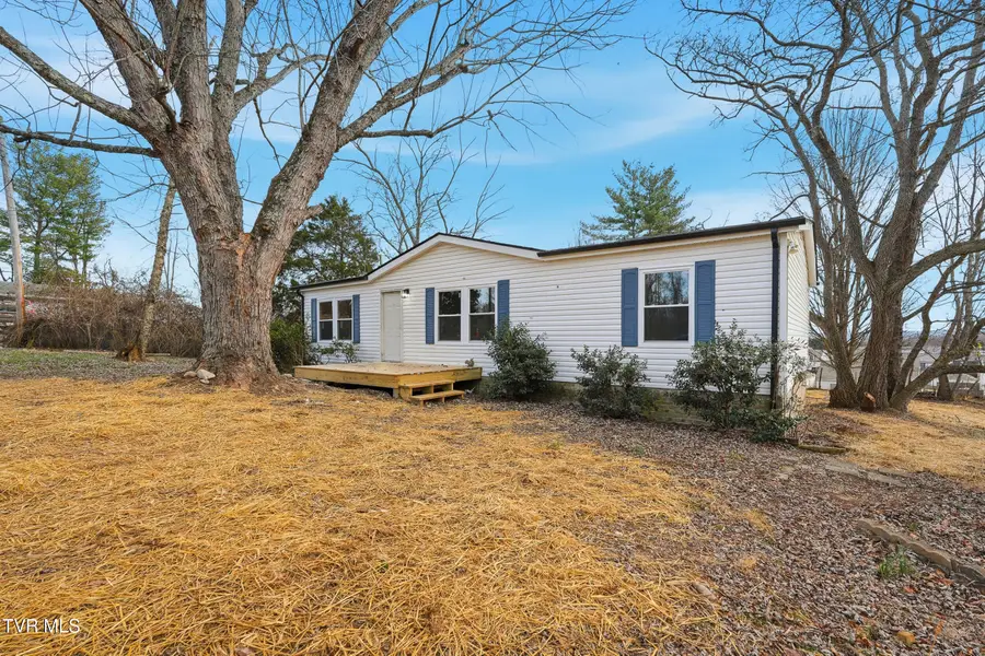 449 Bayhill Drive, Piney Flats, TN 37686 - Image #2