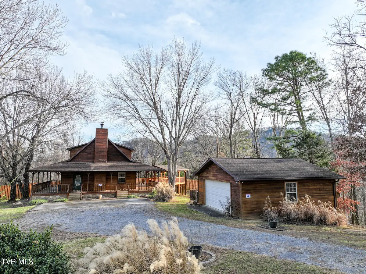 662 Lower Bogard Road, Newport, TN 37821 - Image #1