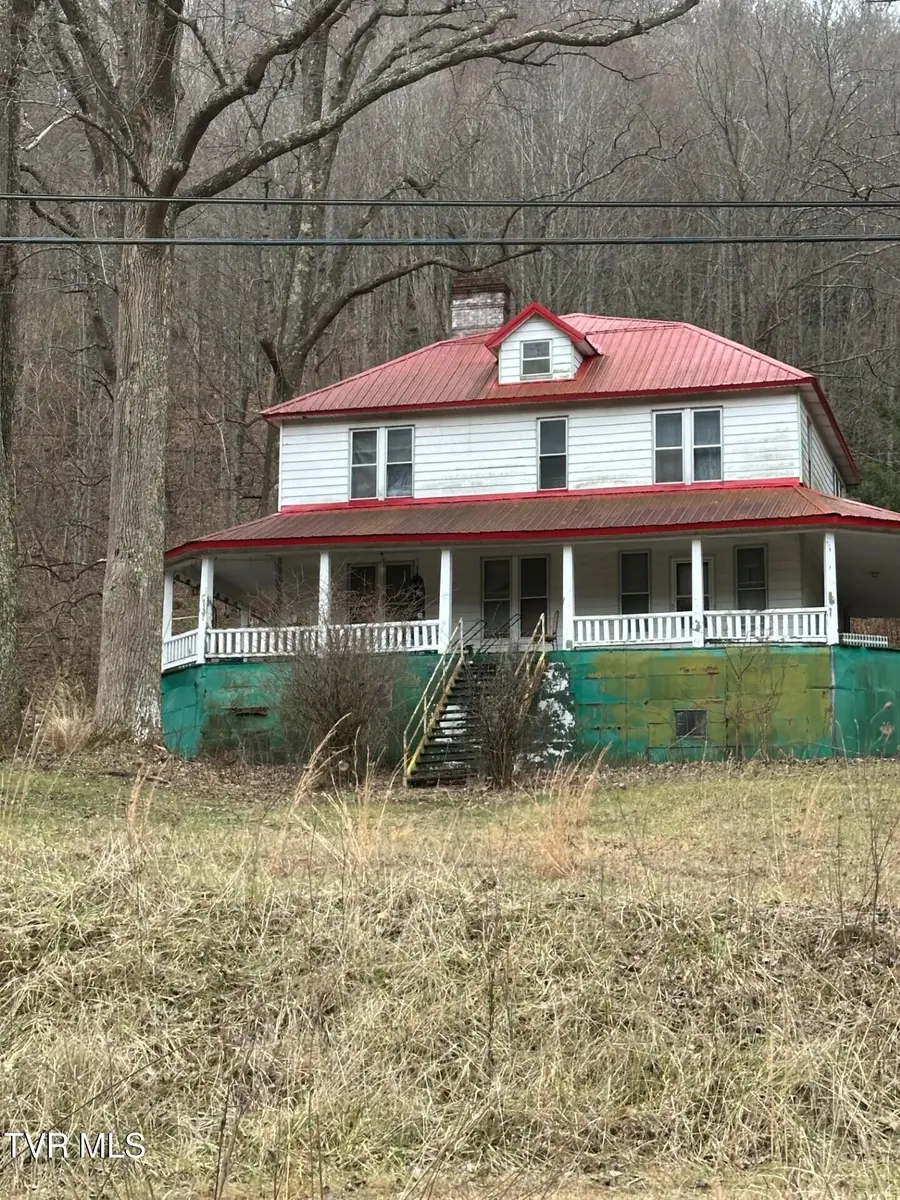 1472 Roda Road, Appalachia, VA 24216 - Image #2