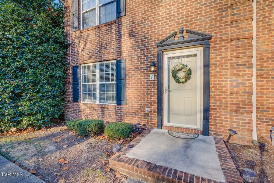 1809 West Lakeview Drive #7, Johnson City, TN 37601 - Image #3