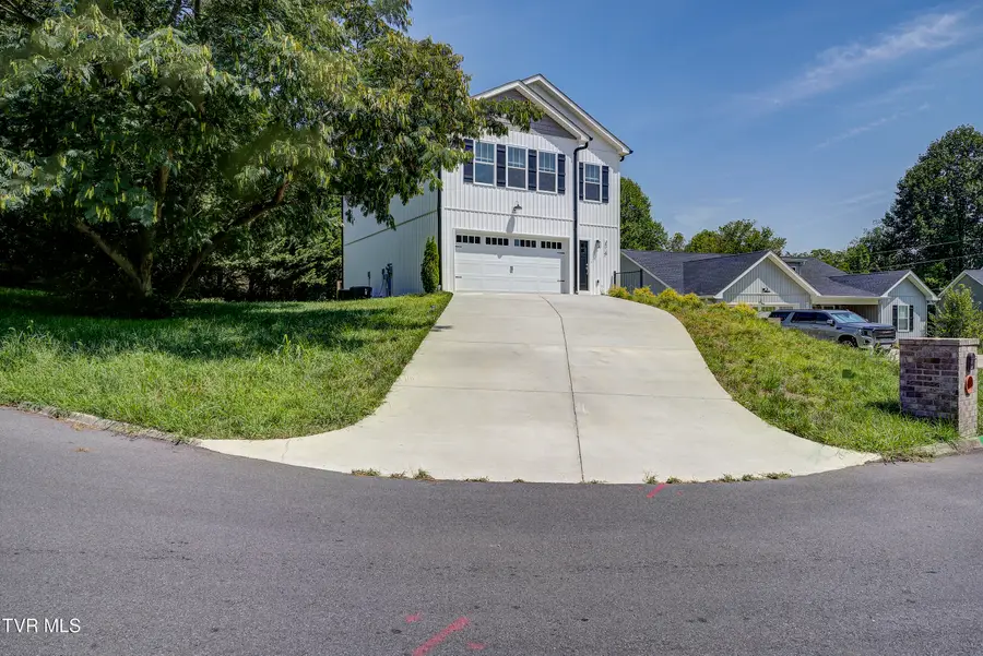 872 Ava Drive, Kingsport, TN 37663 - Image #2