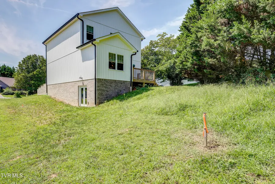 872 Ava Drive, Kingsport, TN 37663 - Image #3