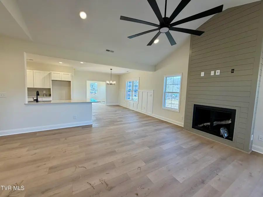 144 Ervin Loop, Erwin, TN 37650 - Image #3