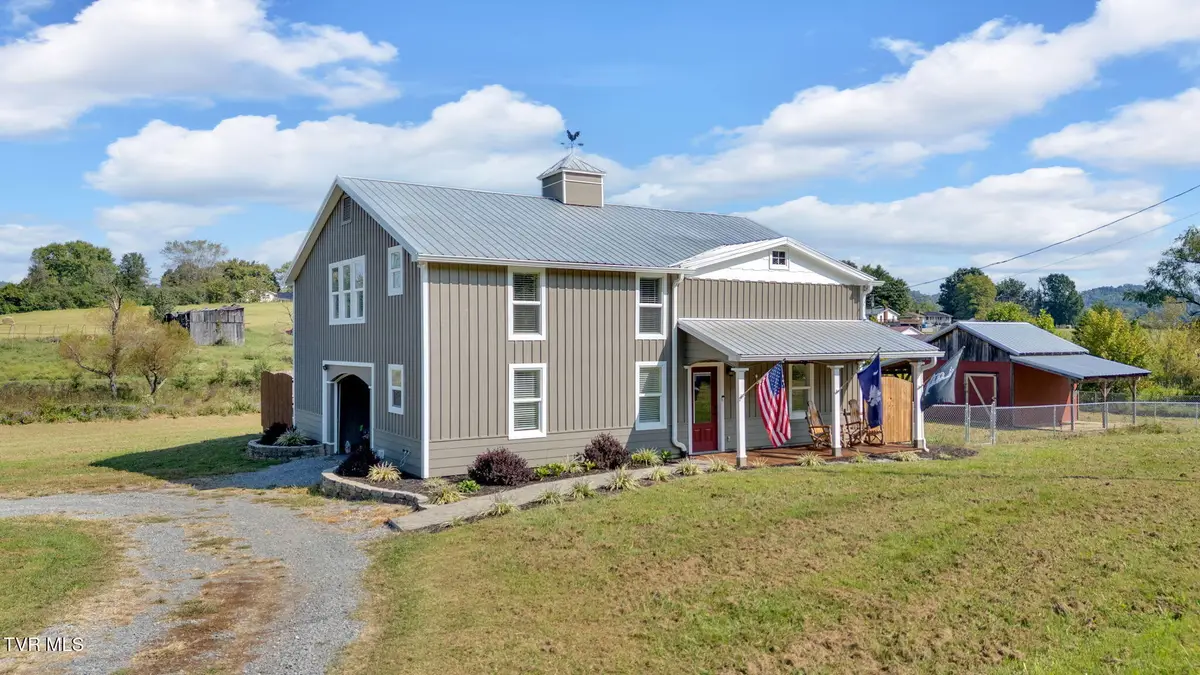 118 West Ellis Lane, Mount Carmel, TN 37645 - #1