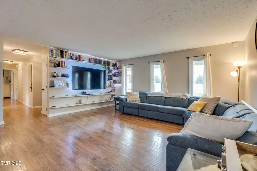 1025 Amersham Road, Kingsport, TN 37660 - Image #2