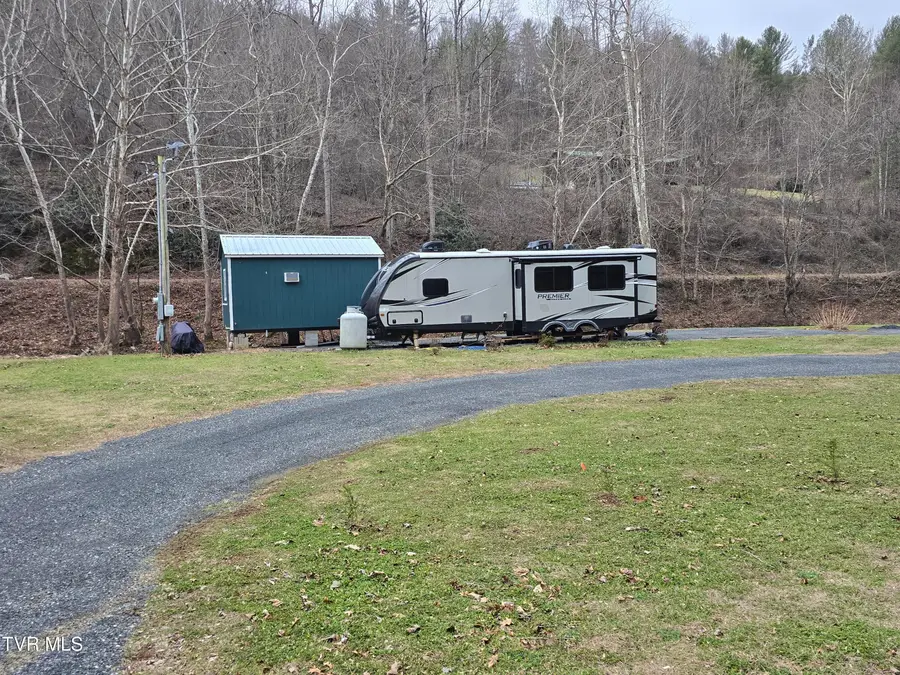 7589 Roan Creek Road, Butler, TN 37640 - Image #2