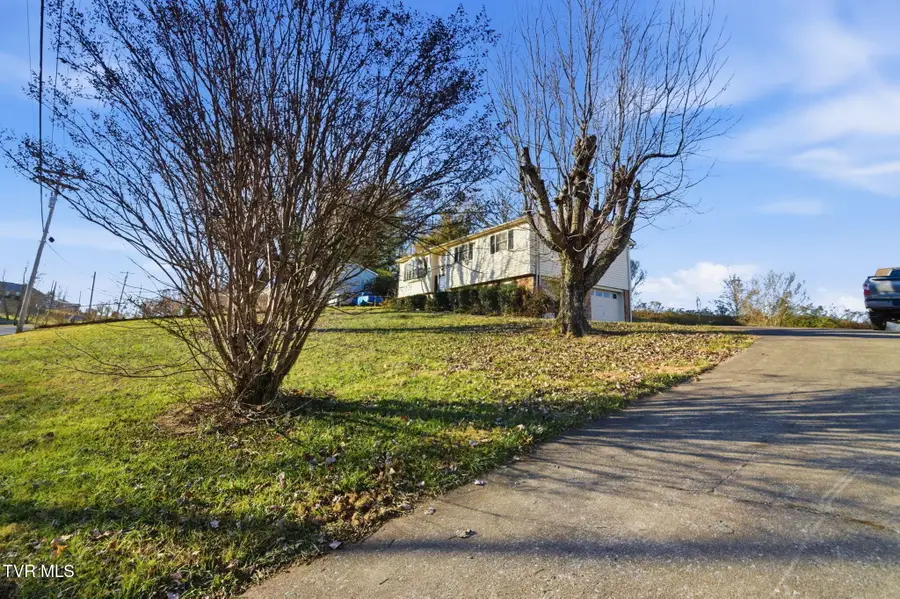 529 Old Gray Station Road, Johnson City, TN 37615 - Image #2