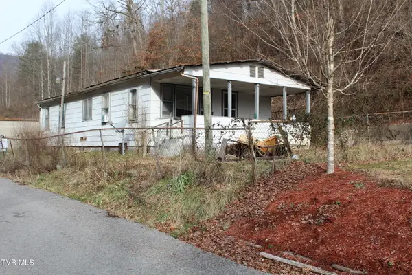 3179 Ely Pucketts Creek Road, Pennington Gap, VA 24277