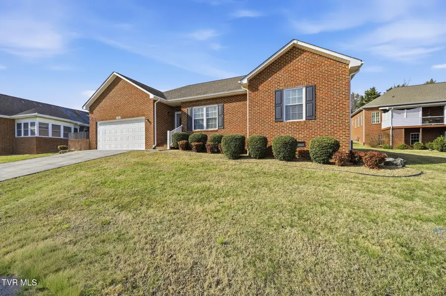 205 Farmington Drive, Greeneville, TN 37743 - Image #2