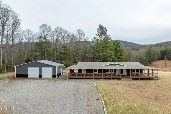 3146 Divide Road, Mountain City, TN 37683