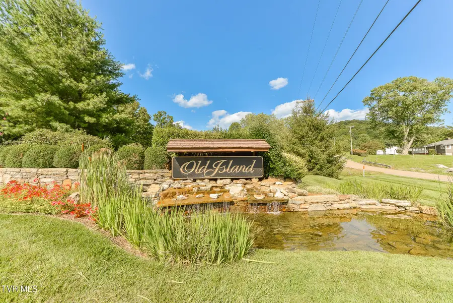 322 Golf Ridge Drive, Kingsport, TN 37664 - Image #2