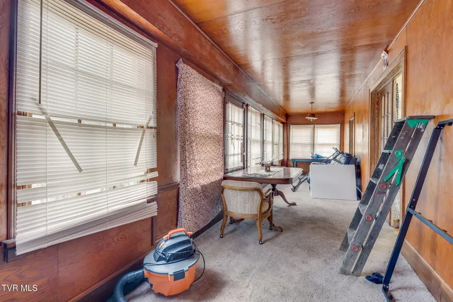 2704 Fort Henry Drive, Kingsport, TN 37664 - Image #3