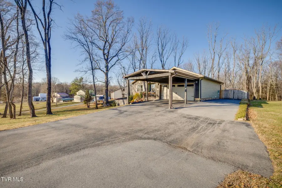 136 Roy Phillips Road, Jonesborough, TN 37659 - Image #2
