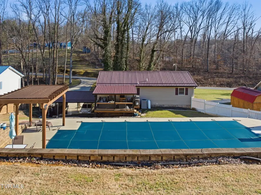 326 Big Springs Road, Elizabethton, TN 37643 - Image #3