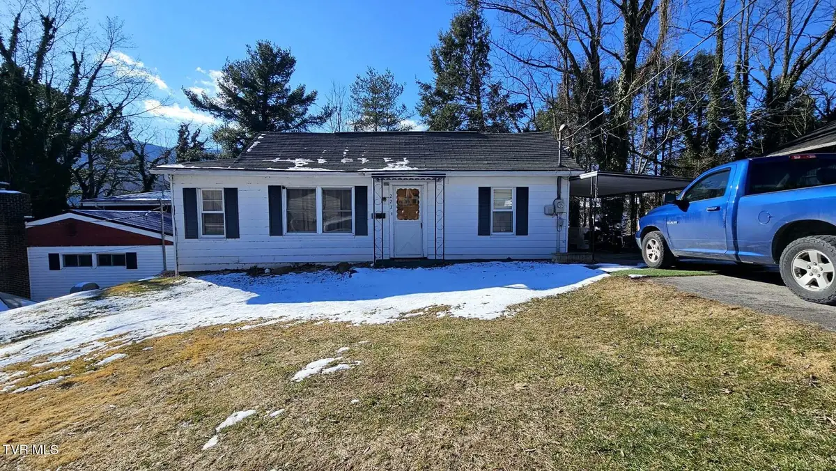 223 Northwest Craig Street, Norton, VA 24273 - Image #1