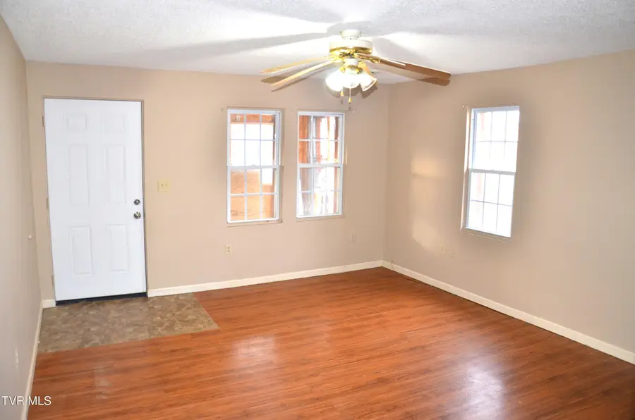 214 East Ravine Road, Kingsport, TN 37660 - Image #3