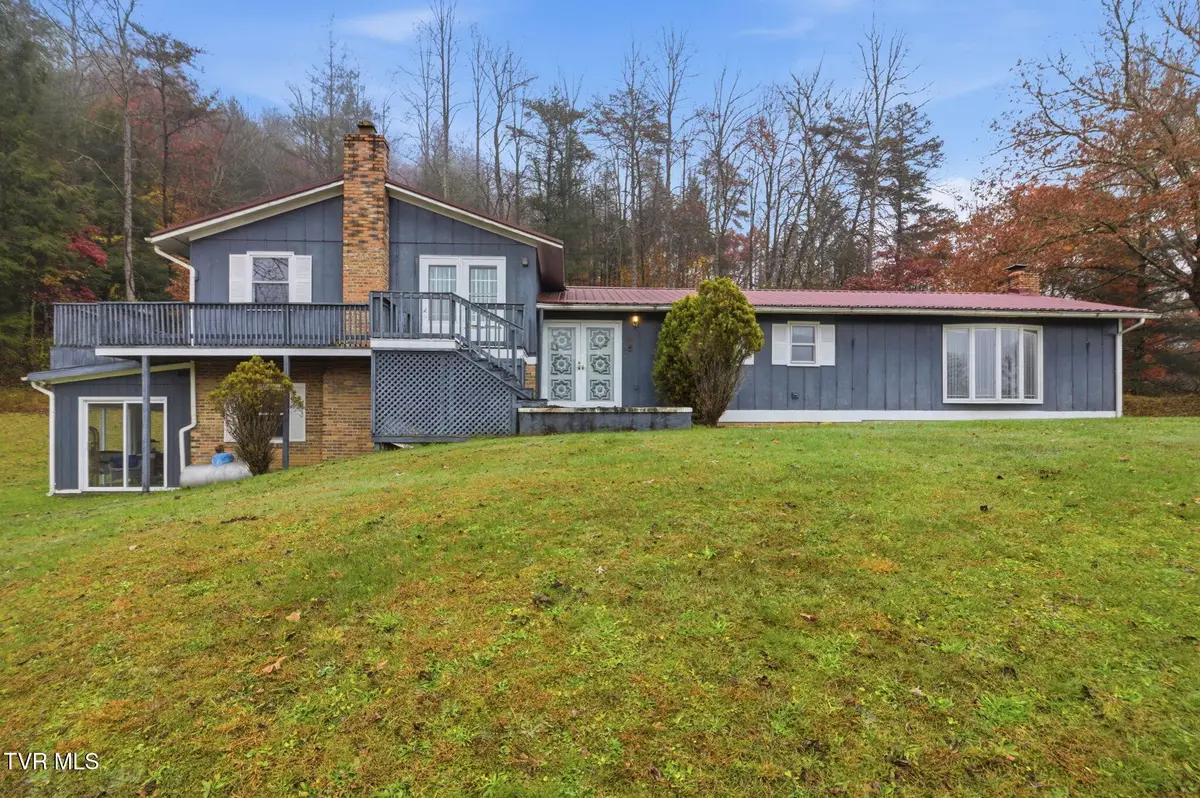 3928 Happy Hallow Road, Coeburn, VA 24230 - Image #1