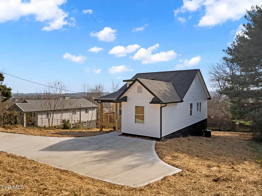1021 Ridgecrest Street, Morristown, TN 37814 - Image #3