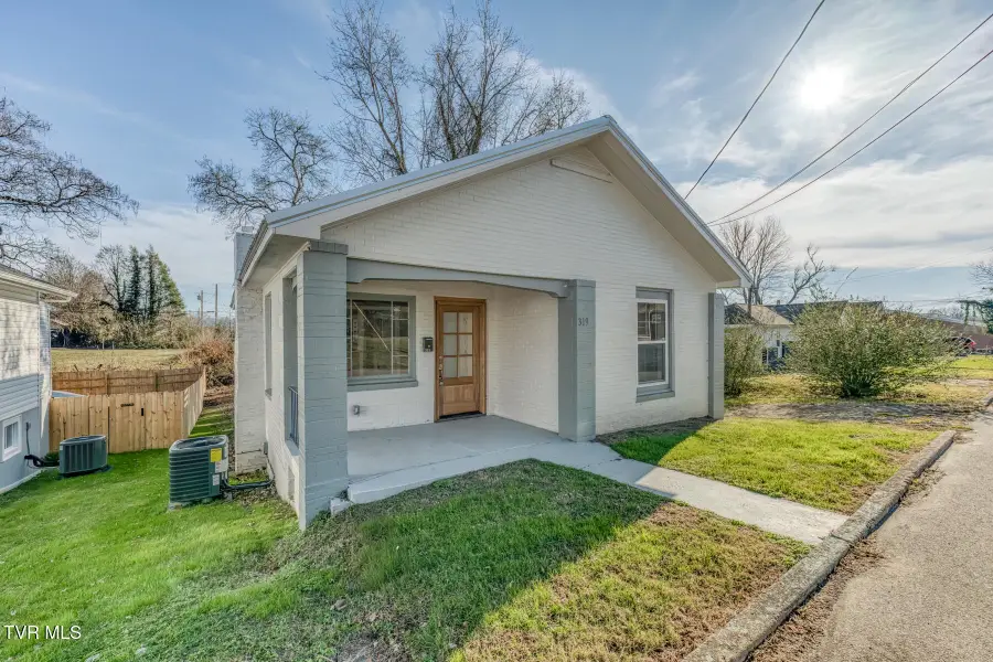 319 West Chilhowie Avenue, Johnson City, TN 37604 - Image #2