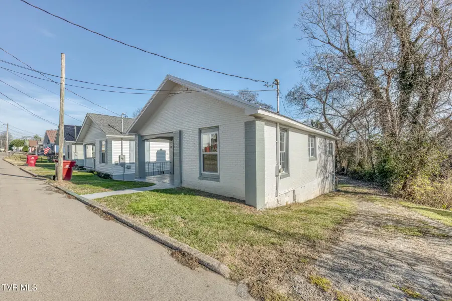 319 West Chilhowie Avenue, Johnson City, TN 37604 - Image #3