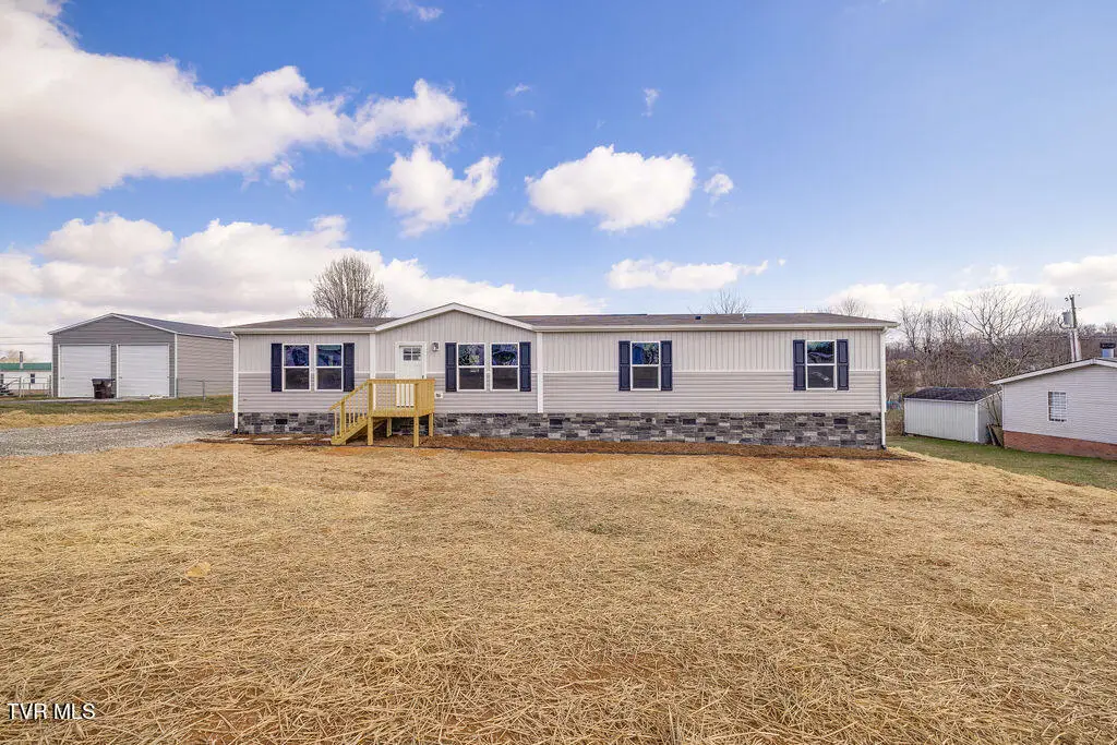 319 Lories Lane, Piney Flats, TN 37686 - Image #1