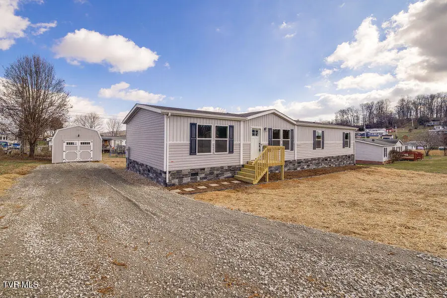 319 Lories Lane, Piney Flats, TN 37686 - Image #2