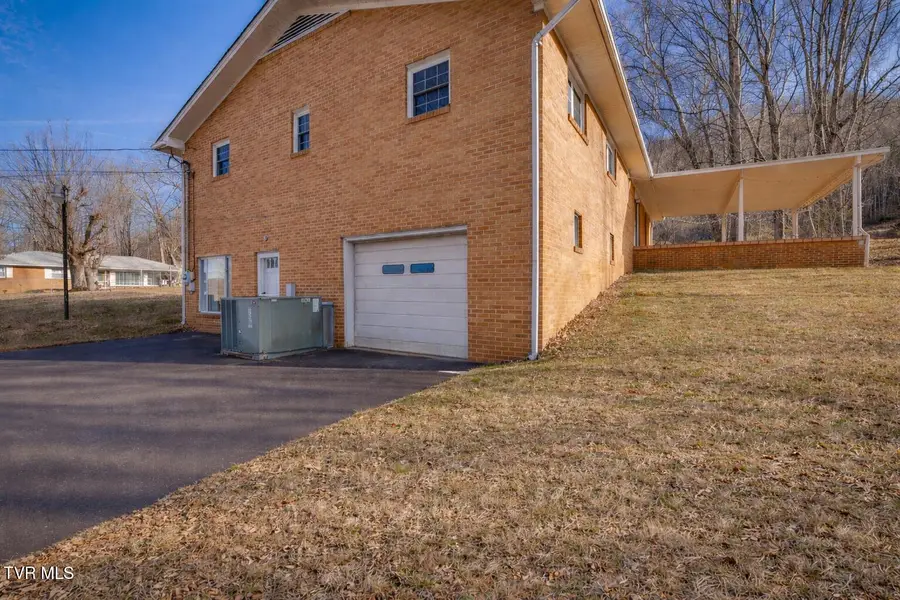 124 Echo Ridge Road, Erwin, TN 37650 - Image #3