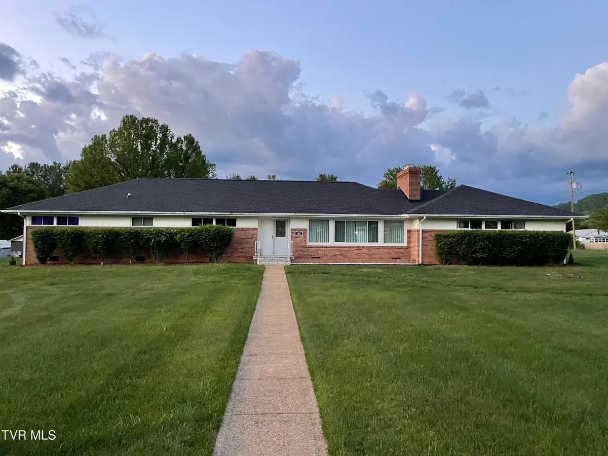 955 9th Street, Erwin, TN 37650 - Image #1