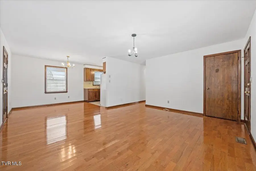 836 Southwest Colonial Road, Abingdon, VA 24210 - #3