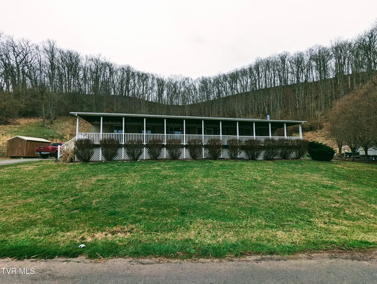 605 Charles Street, Clintwood, VA 24228 - Image #1