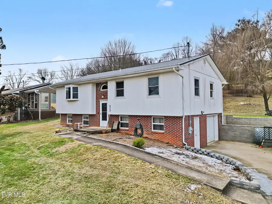 823 Campbell Circle, Chuckey, TN 37641 - Image #2