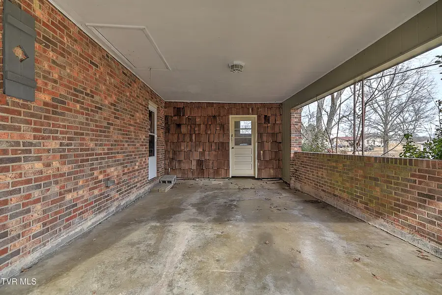 741 Gray Sta-sul Springs Road, Gray, TN 37615 - Image #2