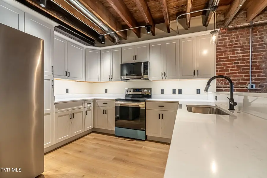 453 East Main Street #300, Kingsport, TN 37660 - #3