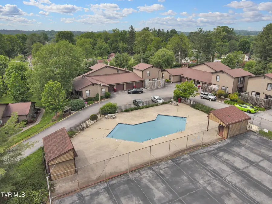 518 Pilgrim Court #C, Johnson City, TN 37601 - Image #2
