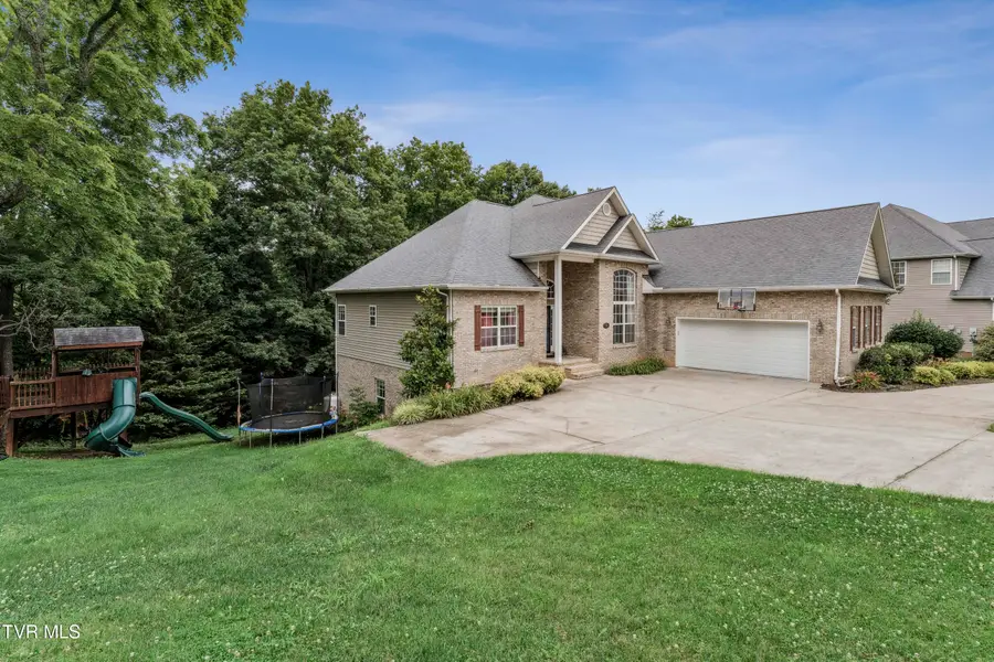 194 Sunset Meadows Court, Gray, TN 37615 - Image #3