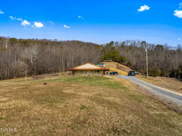 336 Cloud Creek Road, Rogersville, TN 37857