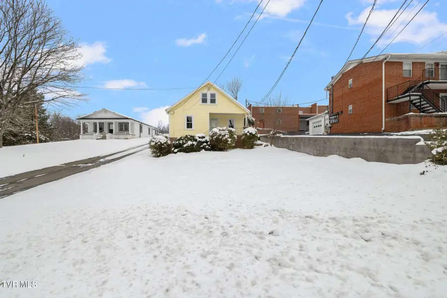 457 East Bernard Avenue, Greeneville, TN 37745 - #3