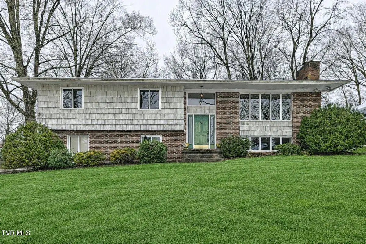 229 Kanan Drive, Kingsport, TN 37664 - Image #1