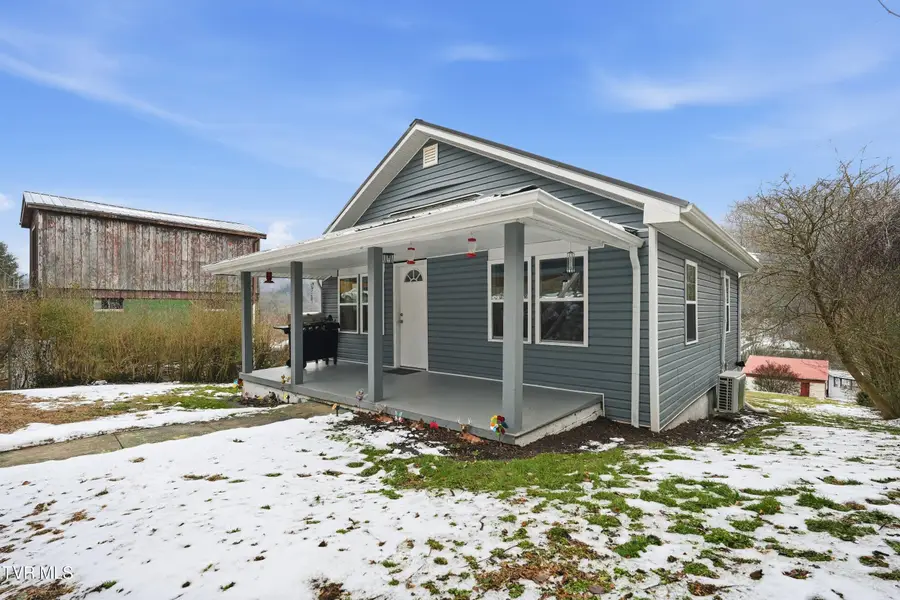 327 West Highland Street, Gate City, VA 24251 - Image #2