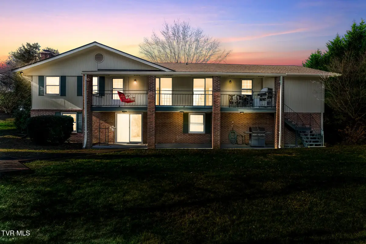 305 Overbrook Drive, Bristol, TN 37620 - #1