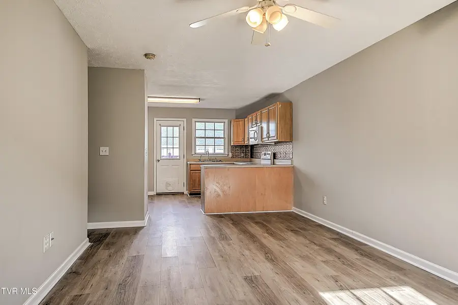 570 Beaverview Drive, Bristol, VA 24201 - Image #3