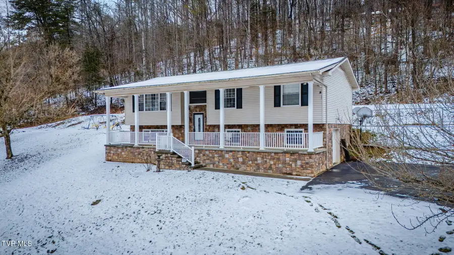 135 Riders Drive, Gate City, VA 24251 - Image #2