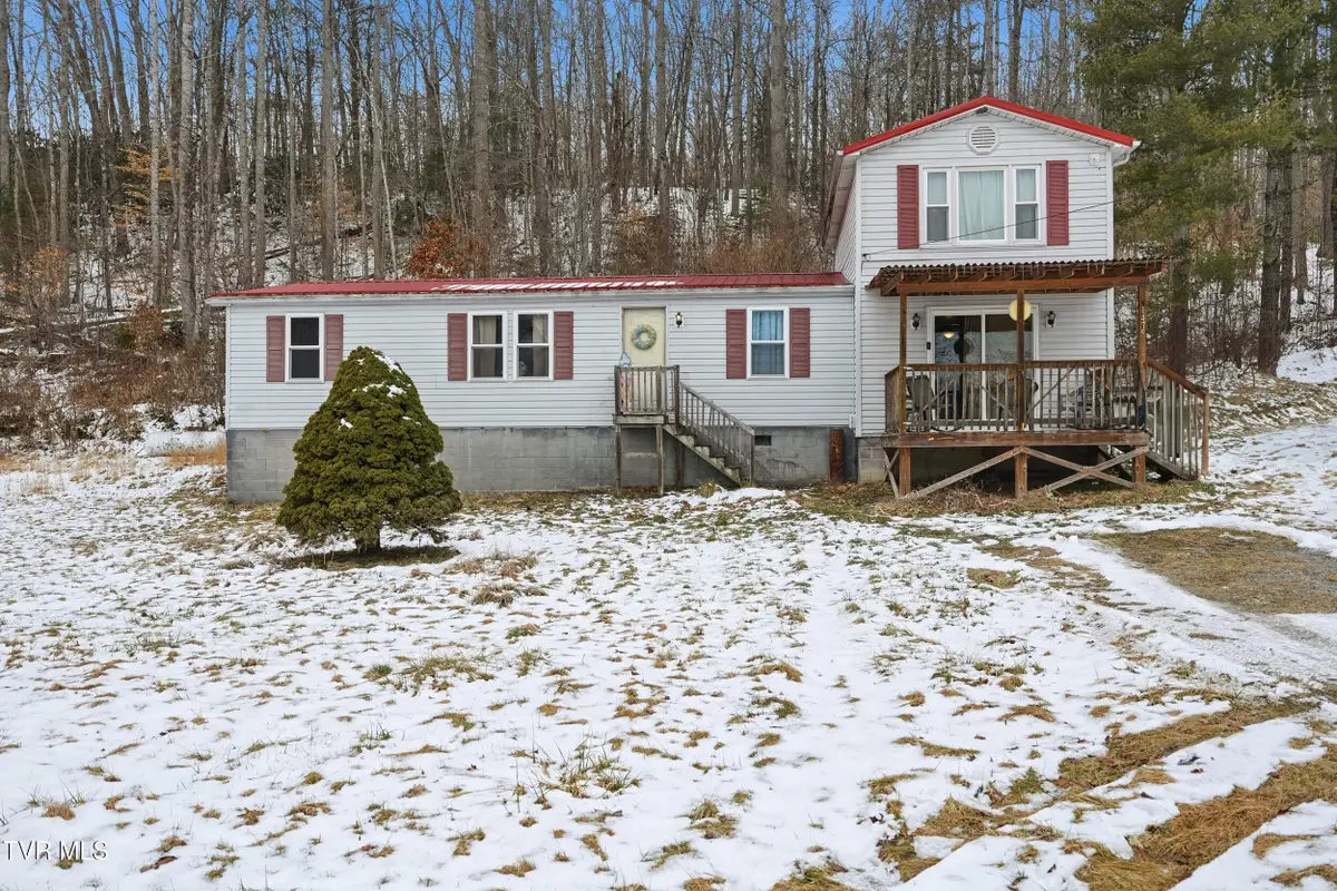 1475 Southeast Hawthorne Road, Norton, VA 24273 - #1