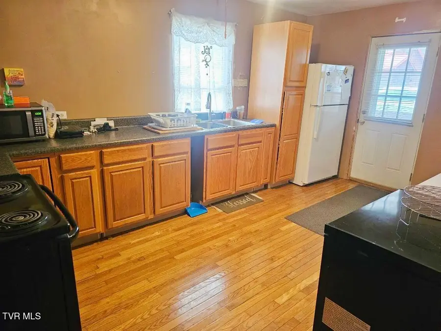 726 Birch Street, Appalachia, VA 24216 - #3