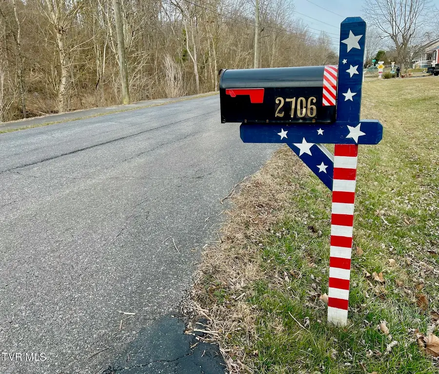 2706 Shelby Street, Bristol, TN 37620 - Image #2