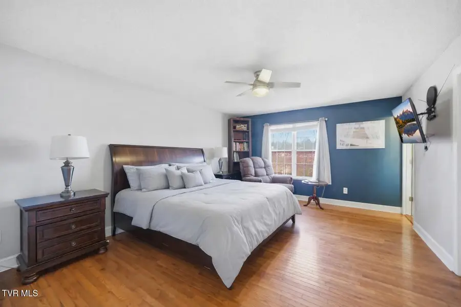 807 Fain Avenue #807, Kingsport, TN 37660 - #2